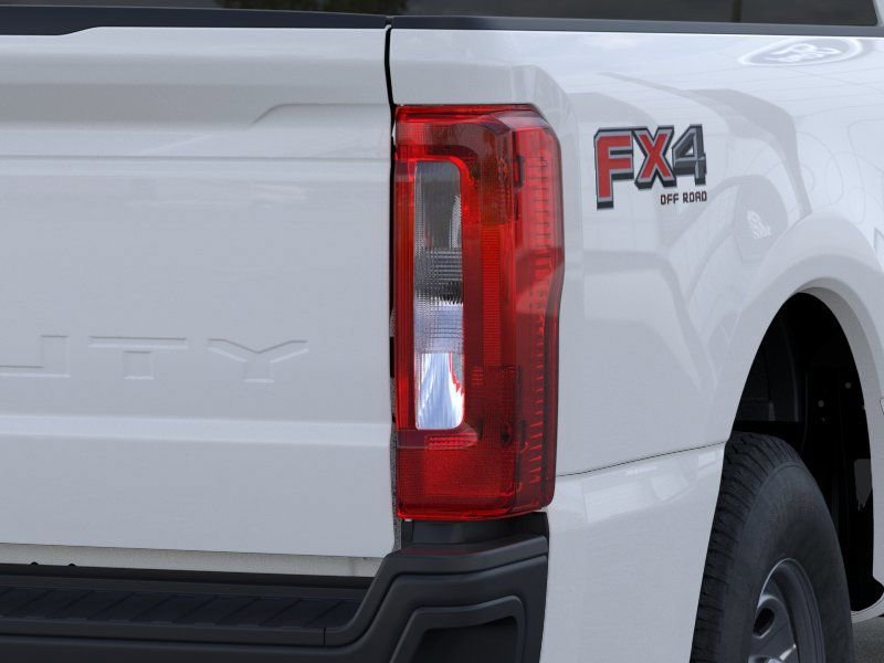 New 2025 Ford F250 XL w/ FX4 Off-Road Package AWD/4WD image 21