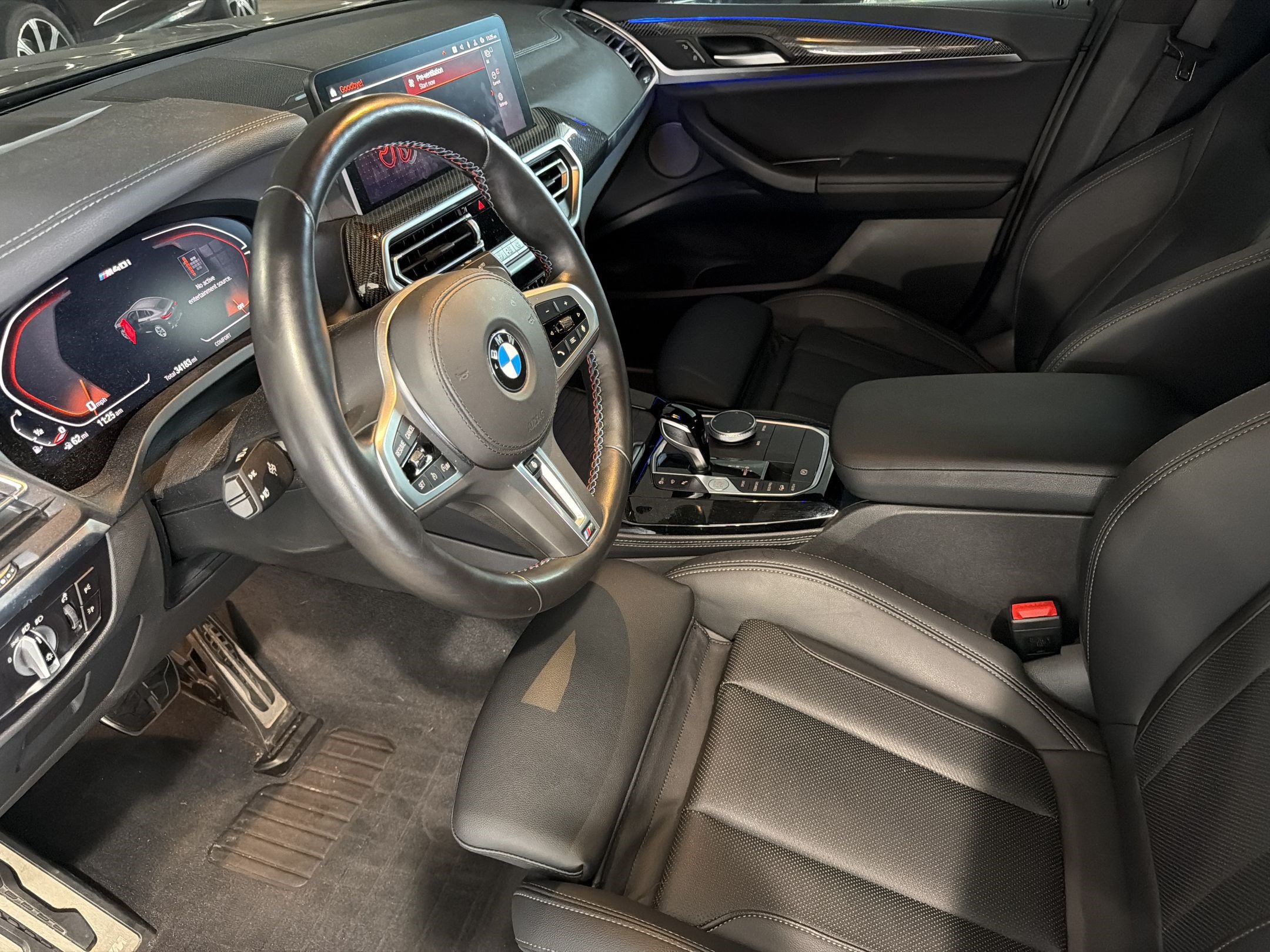 Certified 2023 BMW X4 M40i w/ Premium Package AWD/4WD image 3