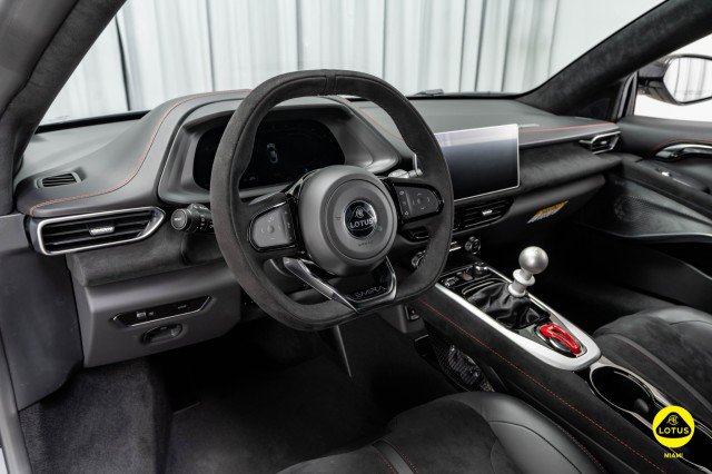 New 2025 Lotus Emira image 29