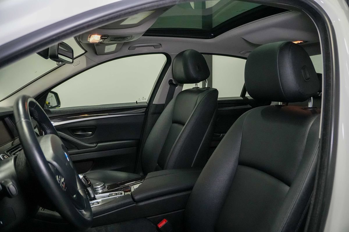 Used 2015 BMW 528i Sedan RWD image 12