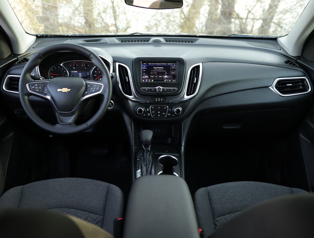 Used 2024 Chevrolet Equinox LT w/ LPO, Floor Liner Package image 18