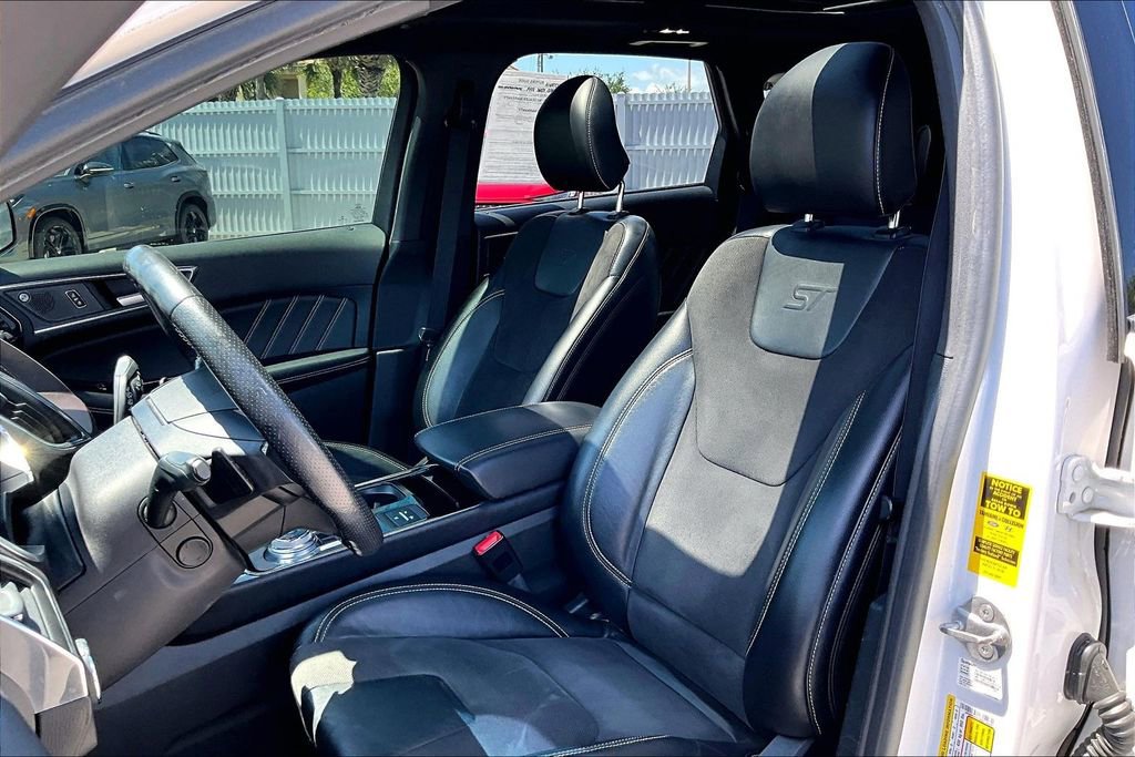 Used 2019 Ford Edge ST w/ Equipment Group 401A AWD/4WD image 21