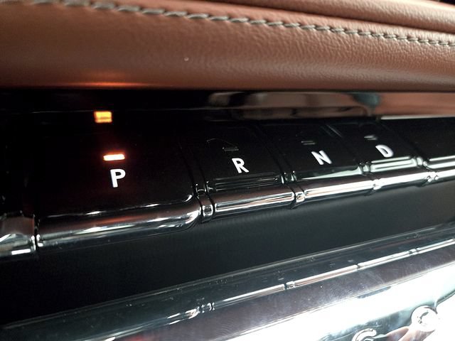 New 2026 Lincoln Aviator Reserve w/ Jet Appearance Package AWD/4WD image 15