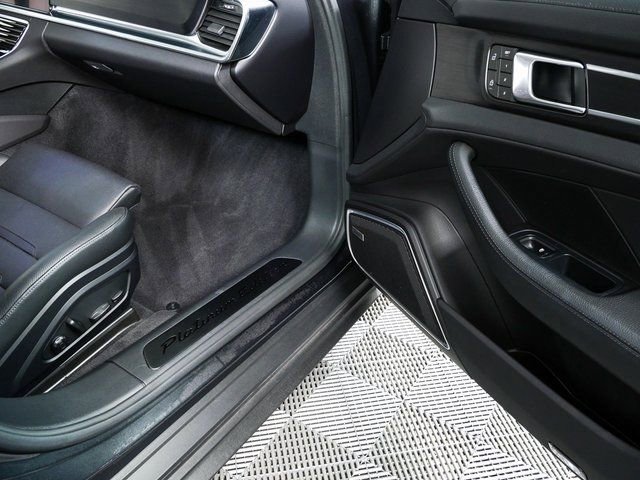 Certified 2023 Porsche Panamera Platinum Edition image 27