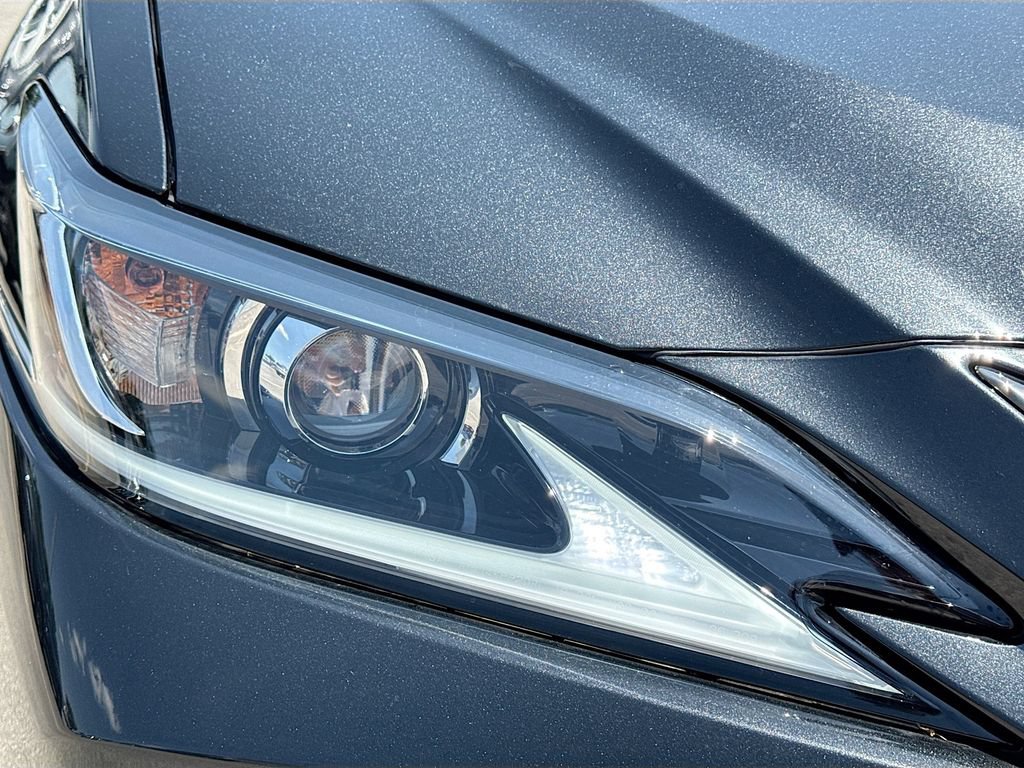 Used 2021 Lexus ES 350 F Sport w/ Accessory Package FWD image 37