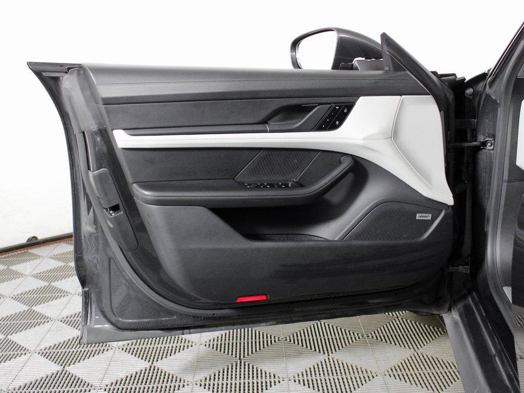 Used 2021 Porsche Taycan 4S image 15