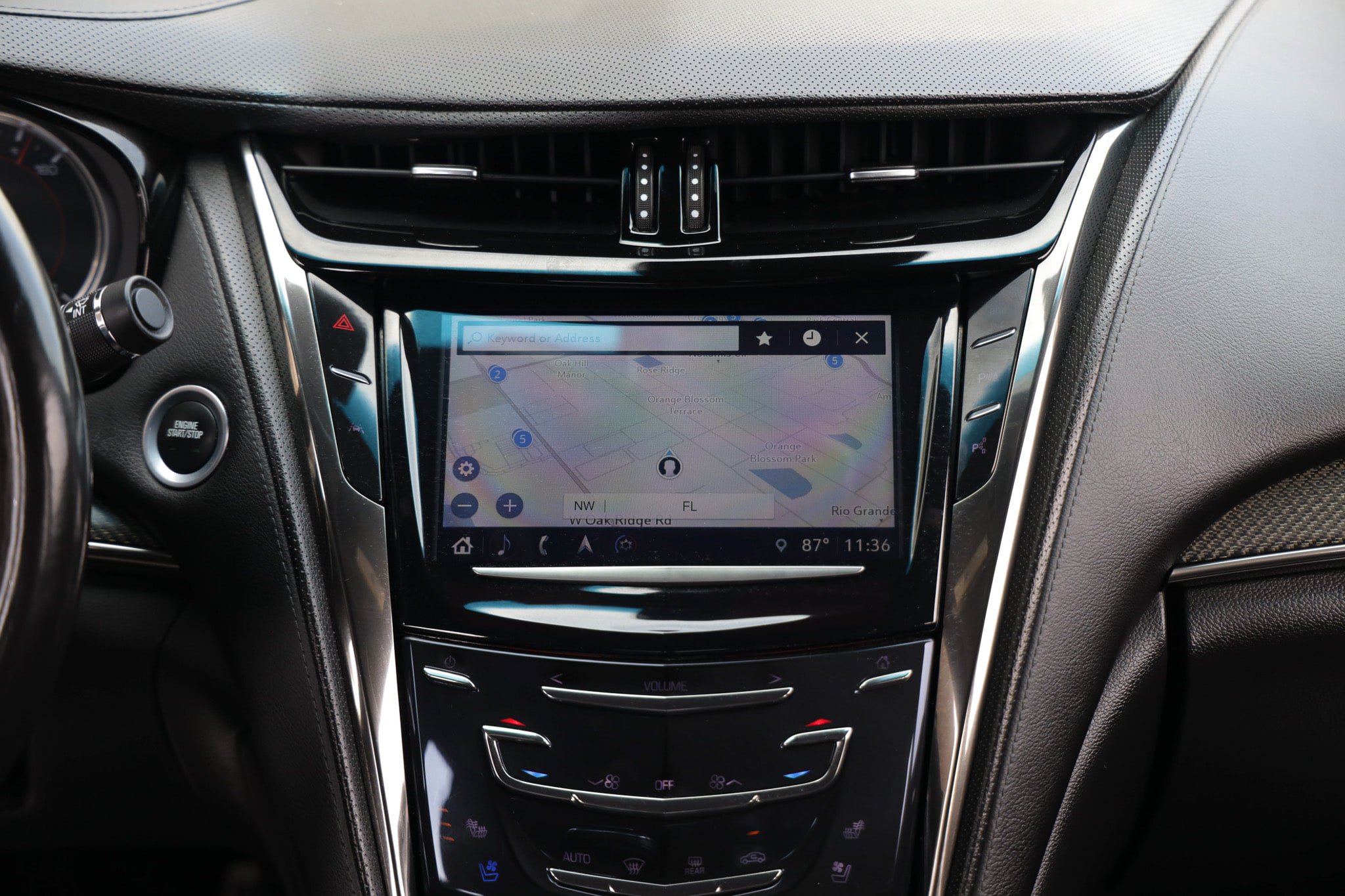 Used 2018 Cadillac CTS V w/ Luxury Package RWD image 40