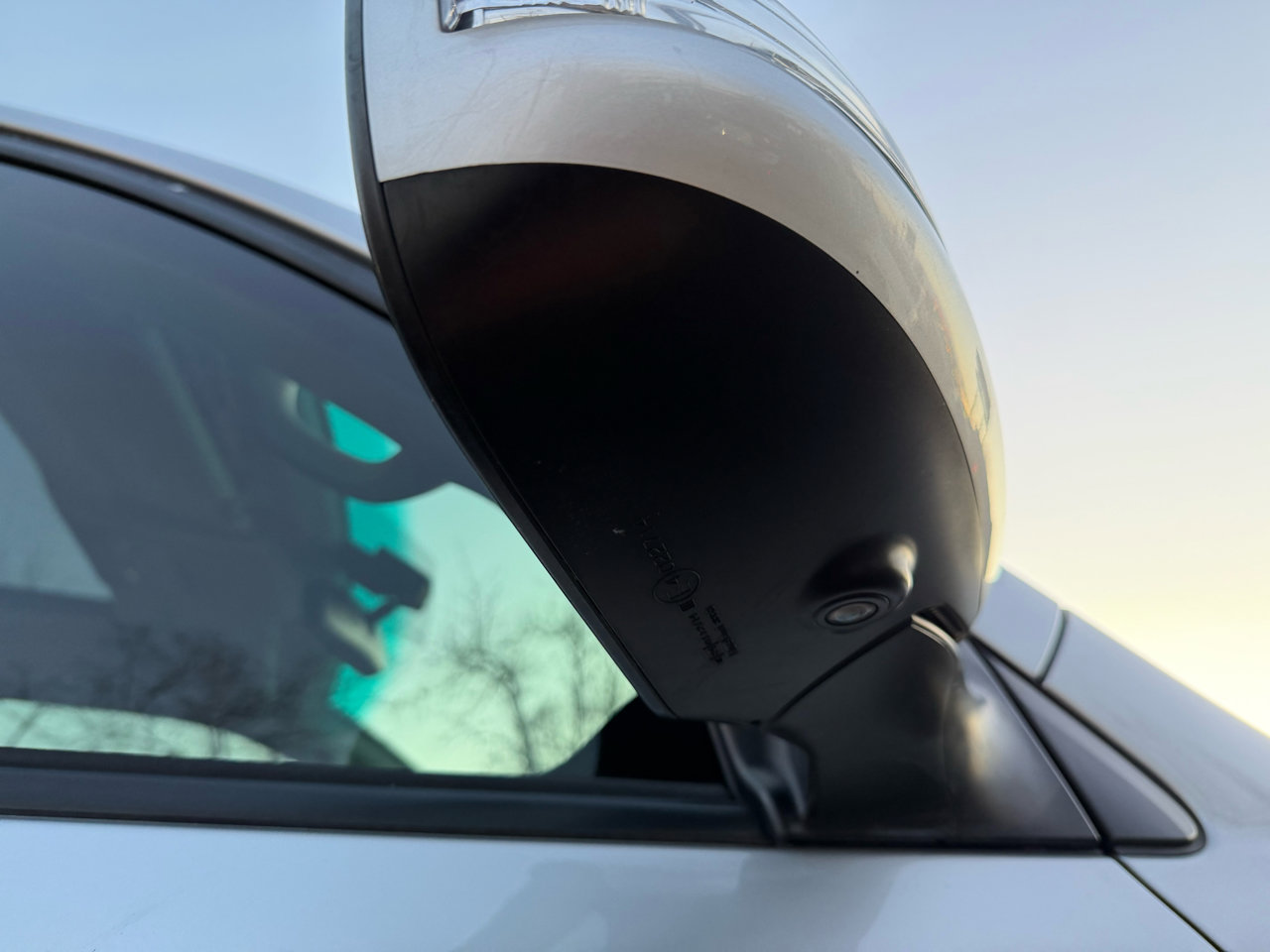 Used 2013 Toyota Land Cruiser image 38