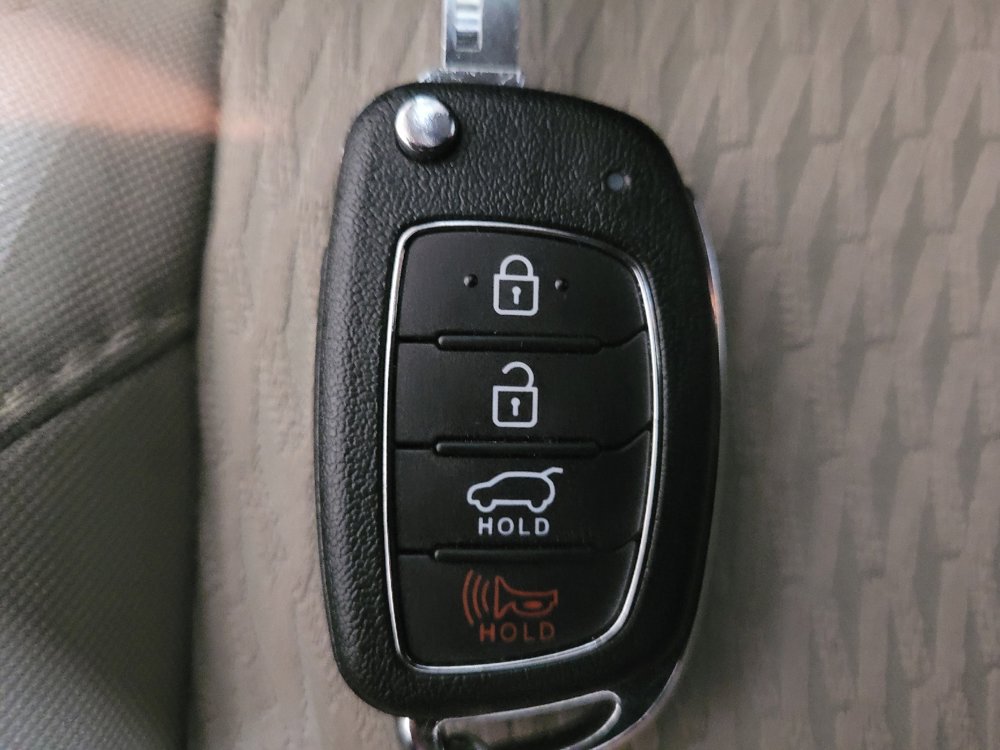 Used 2018 Hyundai Santa Fe Sport image 32