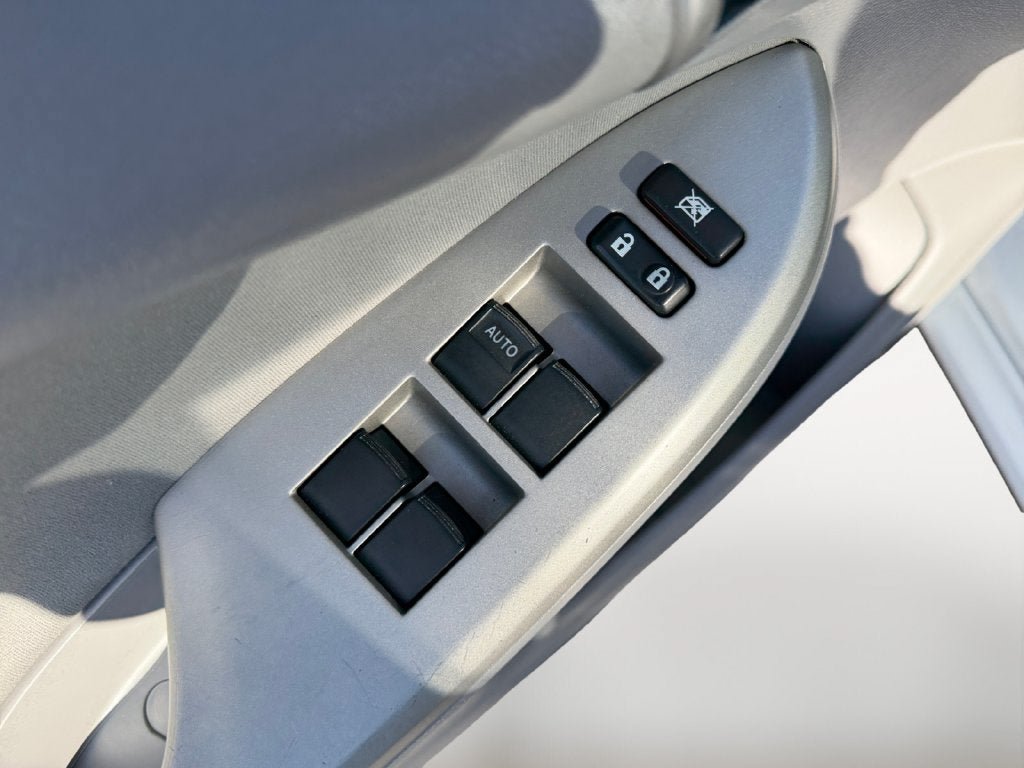 Used 2011 Toyota Corolla LE FWD image 21