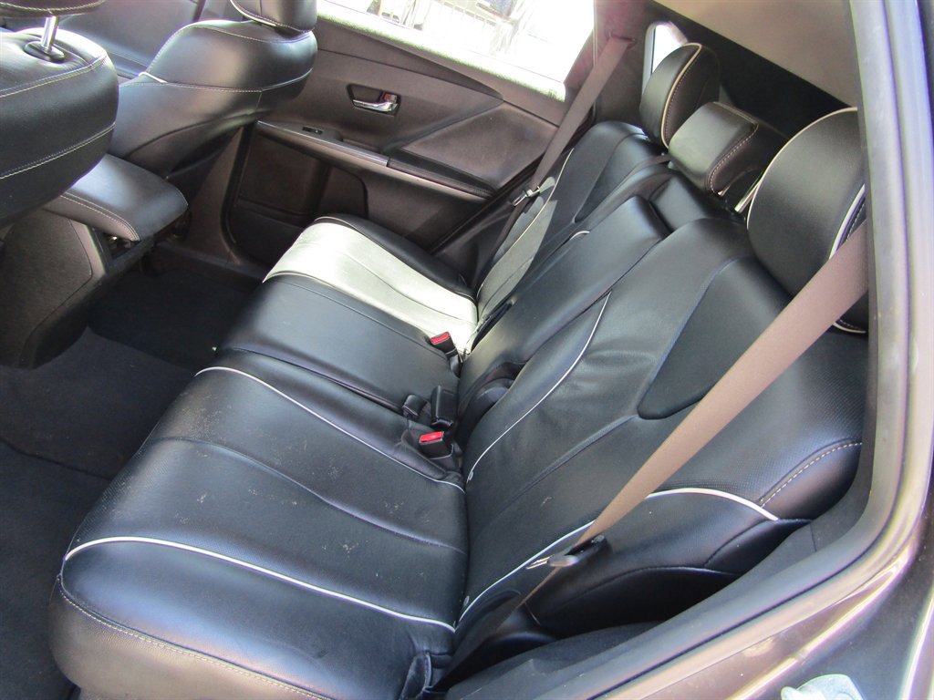 Used 2013 Toyota Venza XLE image 8