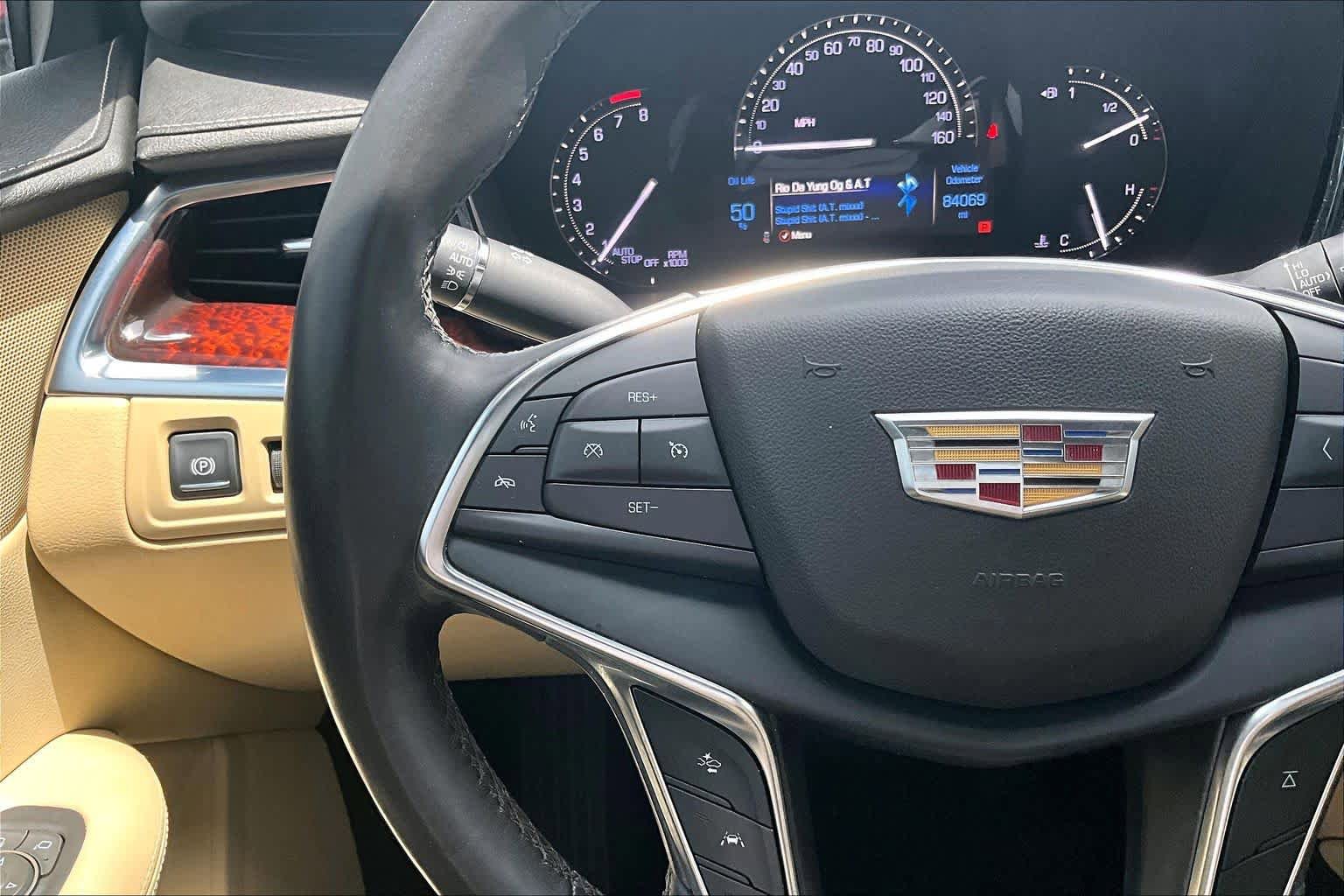 Used 2018 Cadillac XT5 Luxury w/ Driver Awareness Package FWD image 24