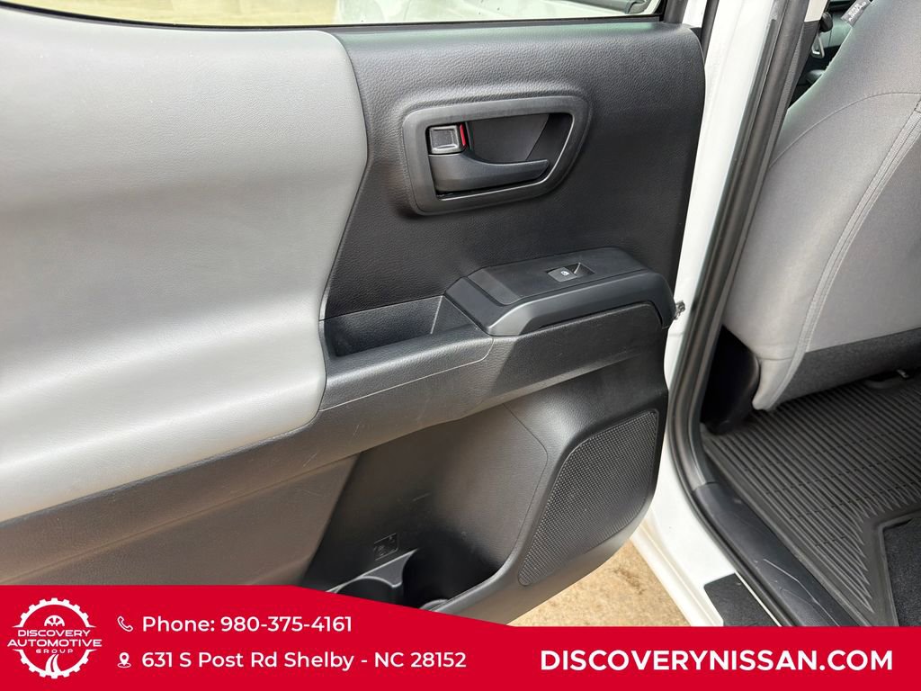Used 2022 Toyota Tacoma SR AWD/4WD image 28