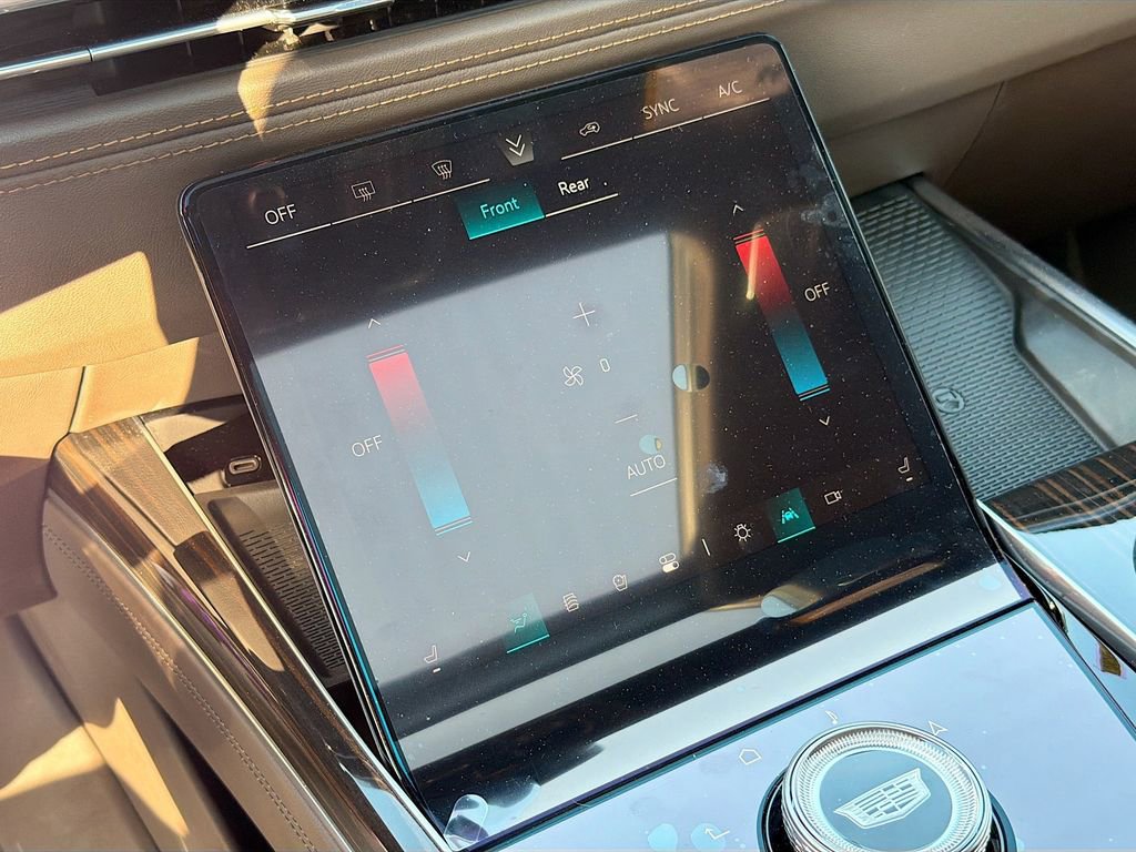 New 2026 Cadillac Escalade Luxury w/ Touring Package AWD/4WD image 16