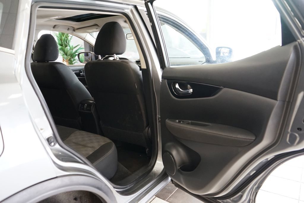 Used 2018 Nissan Rogue Sport FWD image 42