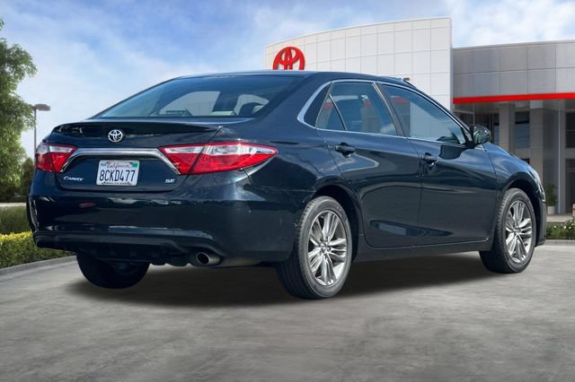 Certified 2017 Toyota Camry SE FWD image 5