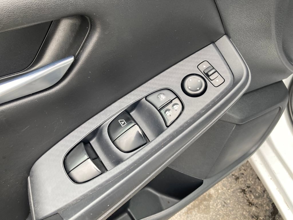 Used 2020 Nissan Sentra SV FWD image 14