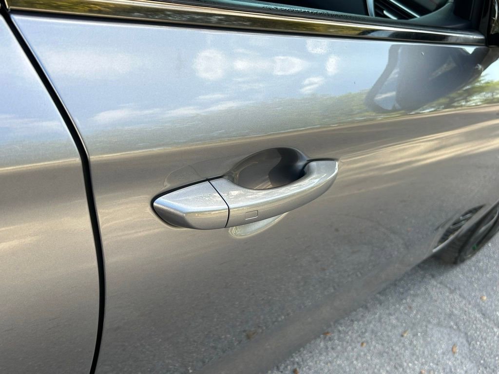 Used 2023 Genesis G70 3.3T w/ Sport Prestige Package image 43