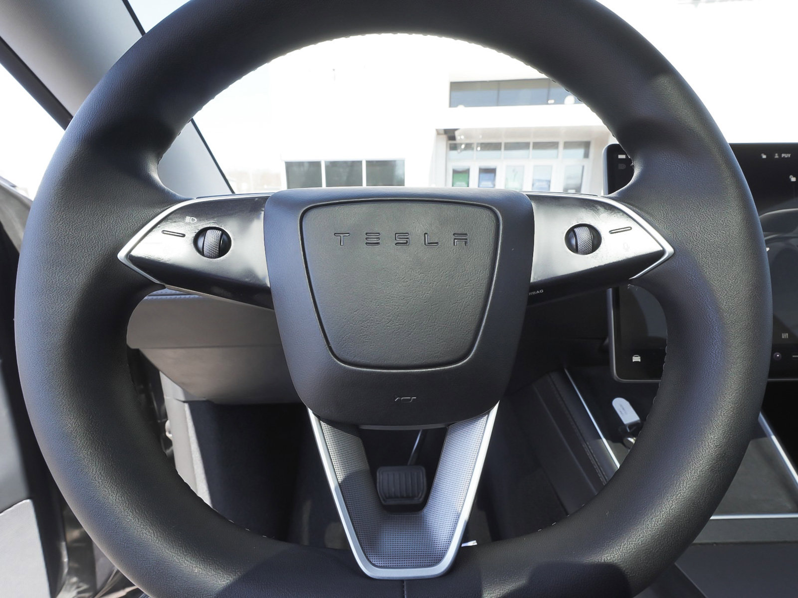 Used 2026 Tesla Model Y Long Range image 16