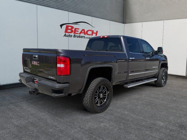 Used 2015 GMC Sierra 3500 Denali w/ Duramax Plus Package AWD/4WD image 11