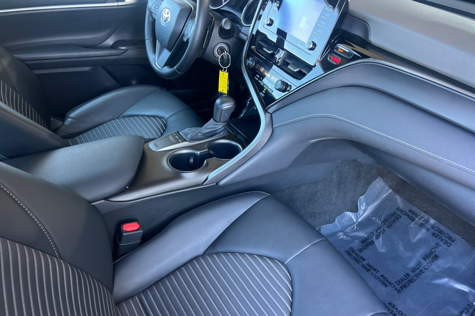 Used 2023 Toyota Camry SE FWD image 24