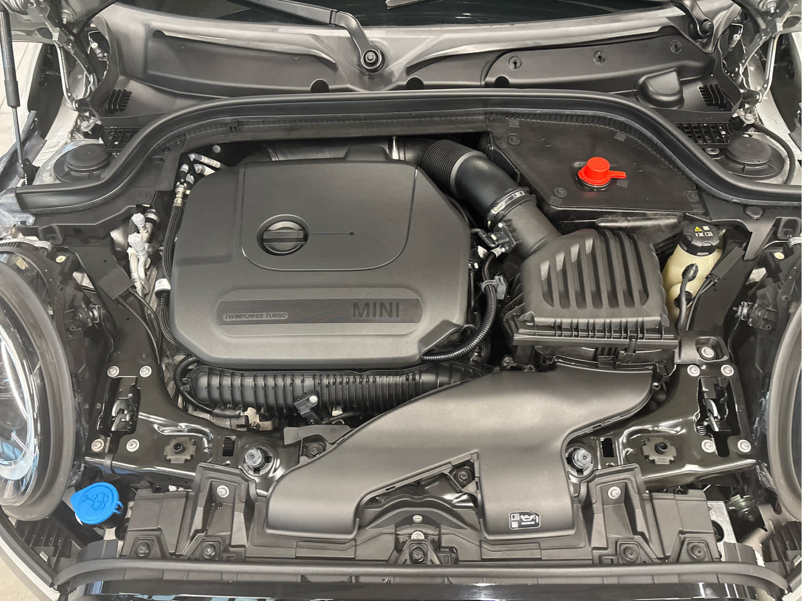 Used 2024 MINI Cooper S FWD image 16