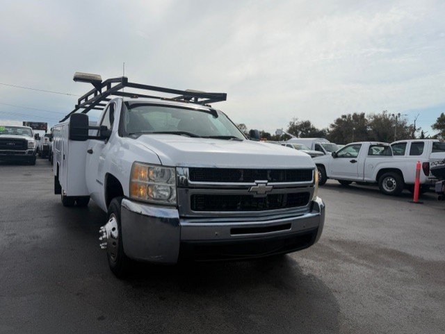 Used 2007 Chevrolet Silverado 3500 W/T w/ Provisions, Wrecker Package RWD image 4