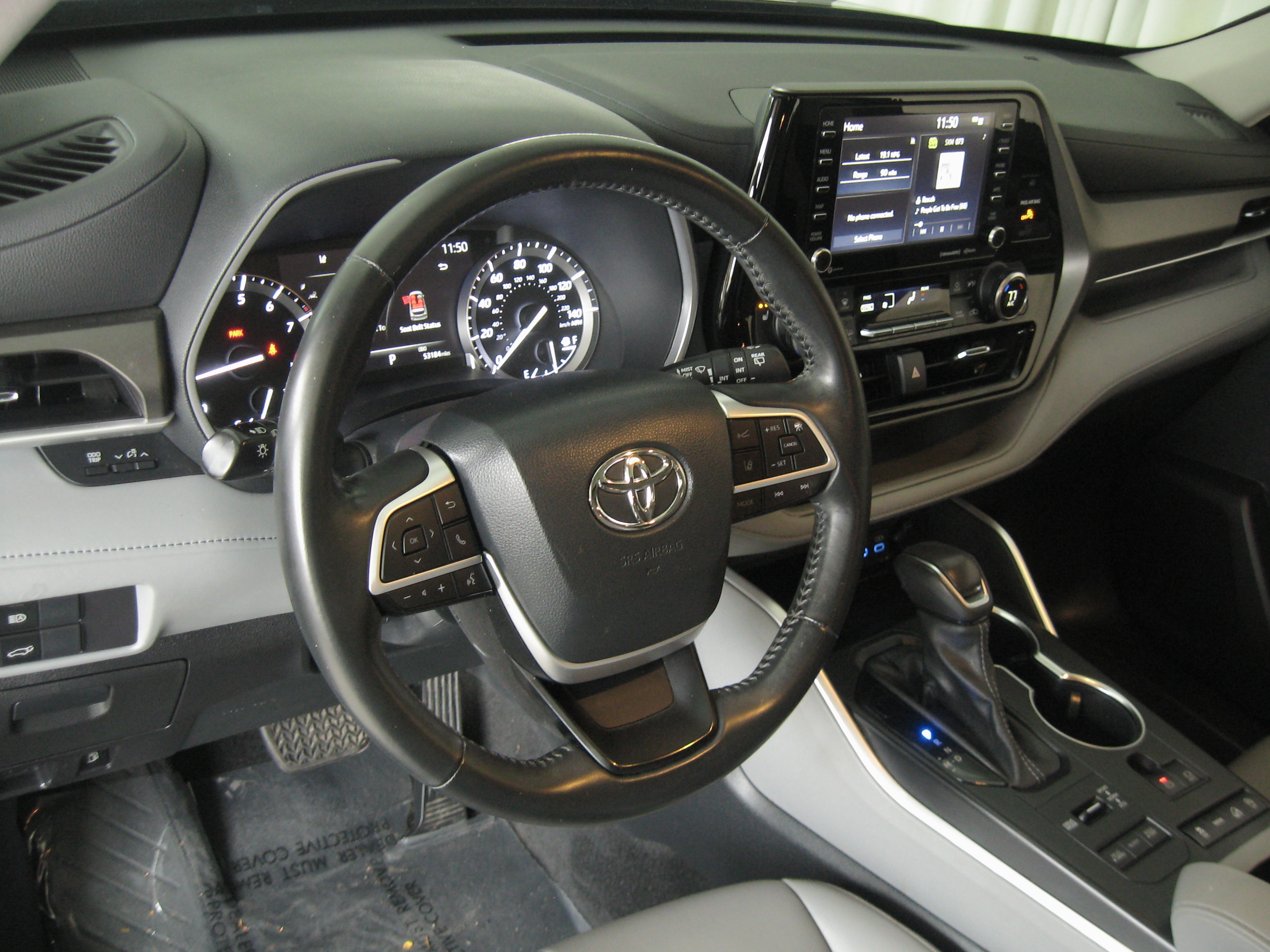 Used 2022 Toyota Highlander XLE image 12