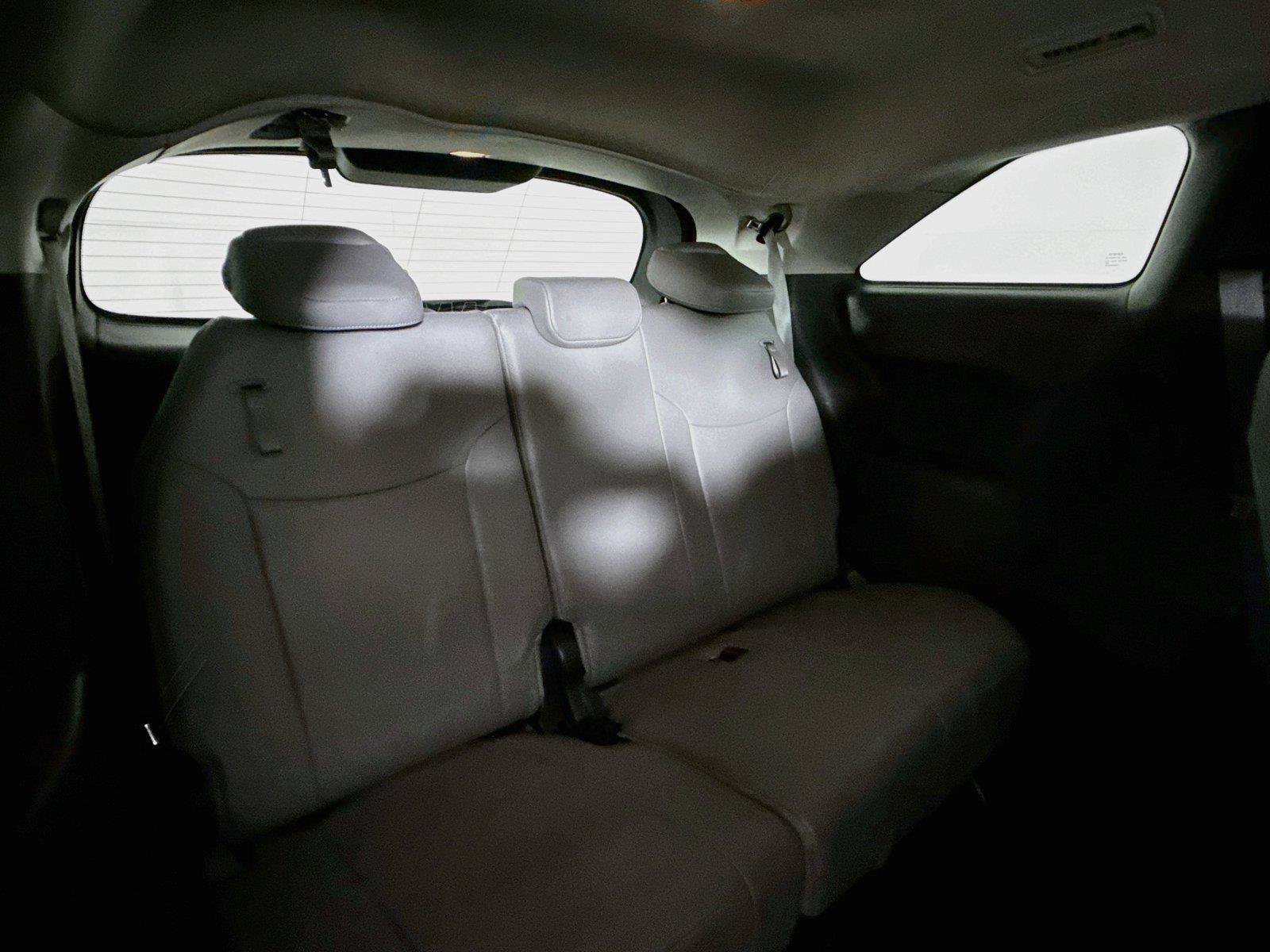Certified 2025 Toyota Sienna XLE FWD image 39