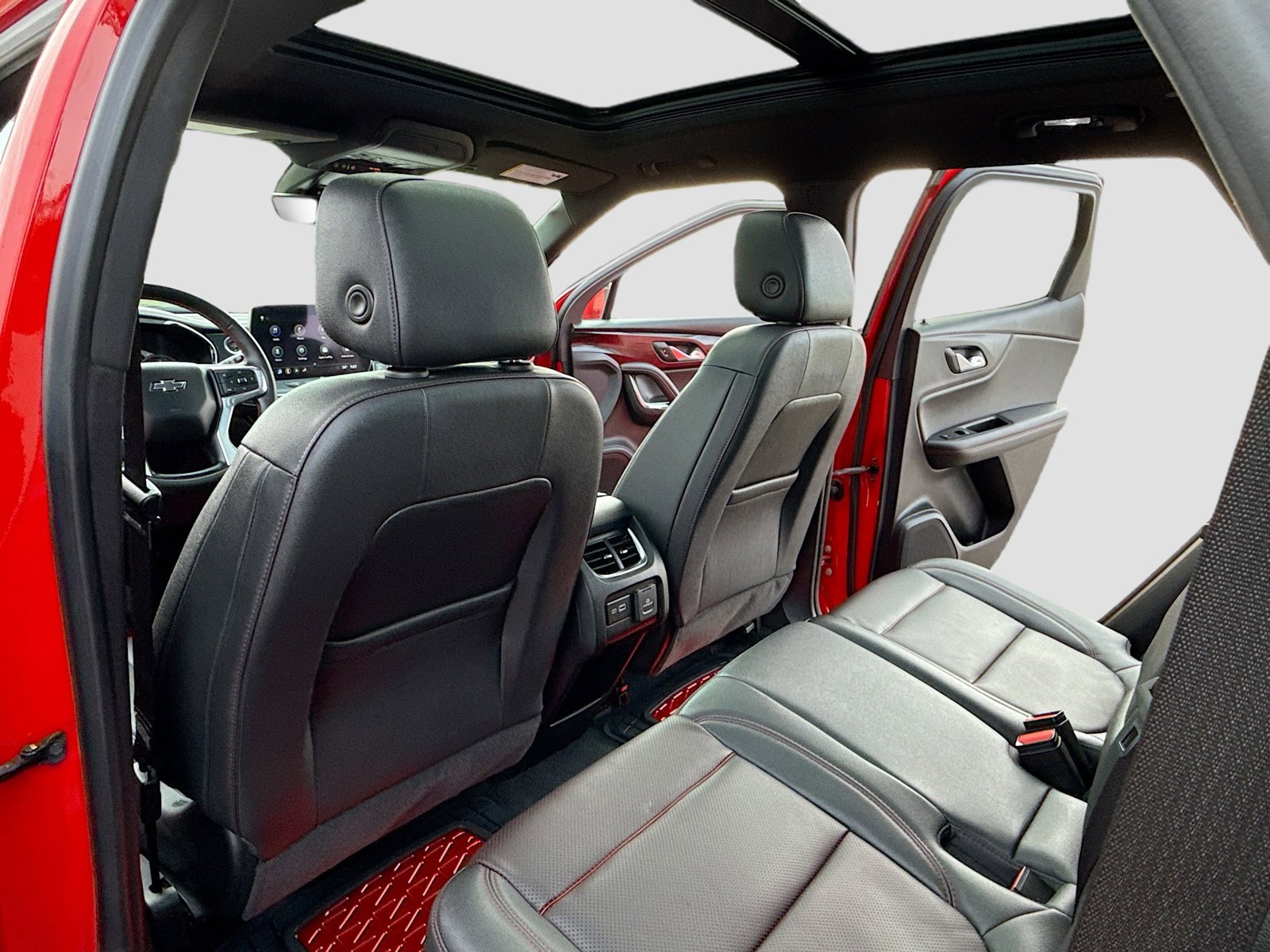 Used 2023 Chevrolet Blazer RS w/ Driver Confidence II Package AWD/4WD image 6