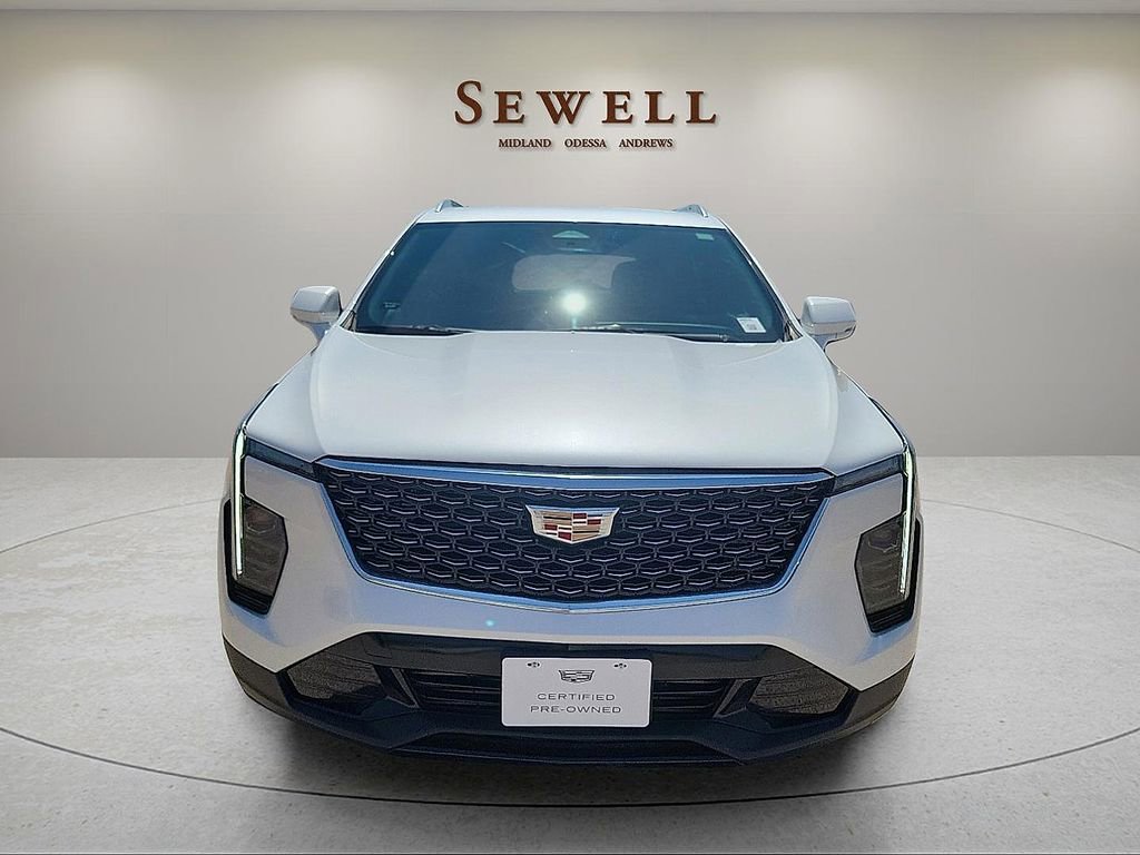 Used 2024 Cadillac XT4 Premium Luxury image 8