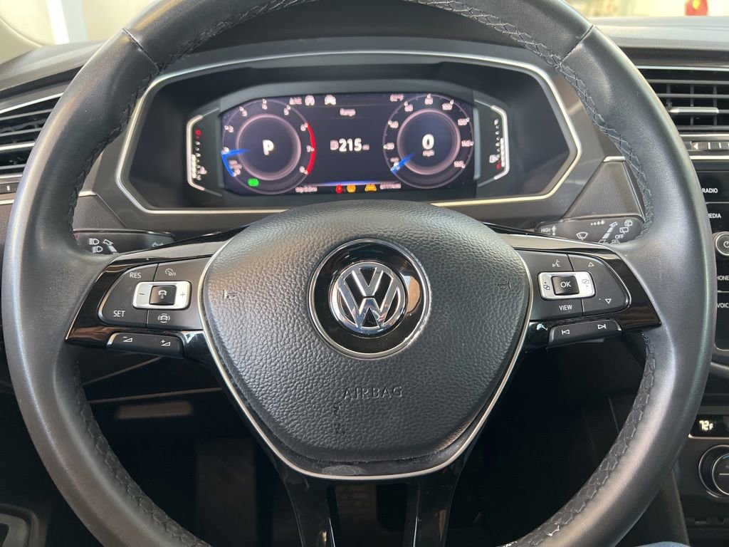 Used 2020 Volkswagen Tiguan SEL w/ Tiguan Three-Row MDO Package FWD image 42