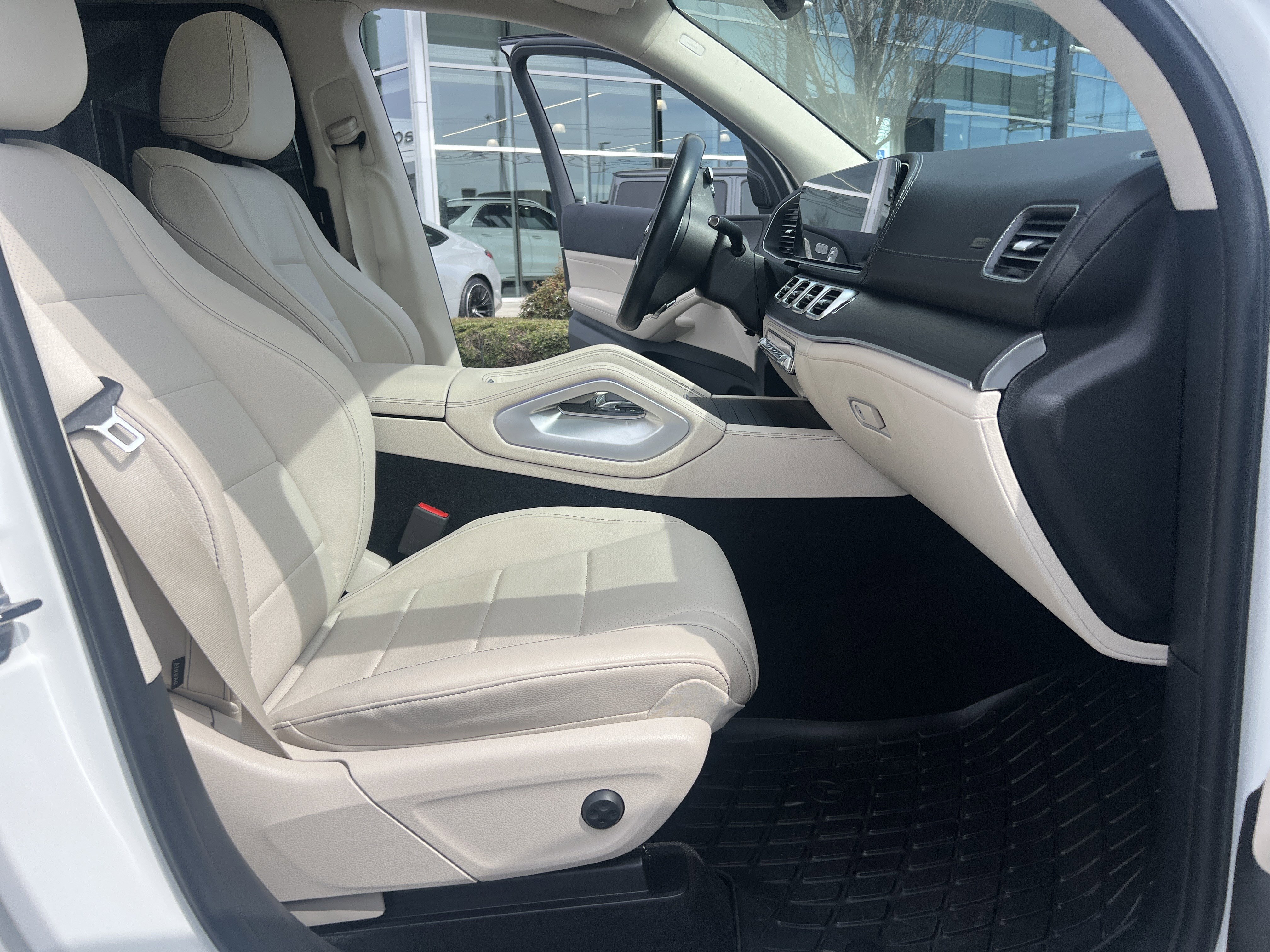 Used 2023 Mercedes-Benz GLS 450 450 image 34