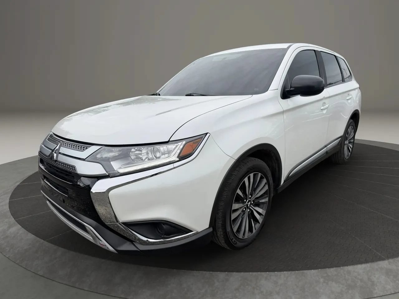 Used 2020 Mitsubishi Outlander ES