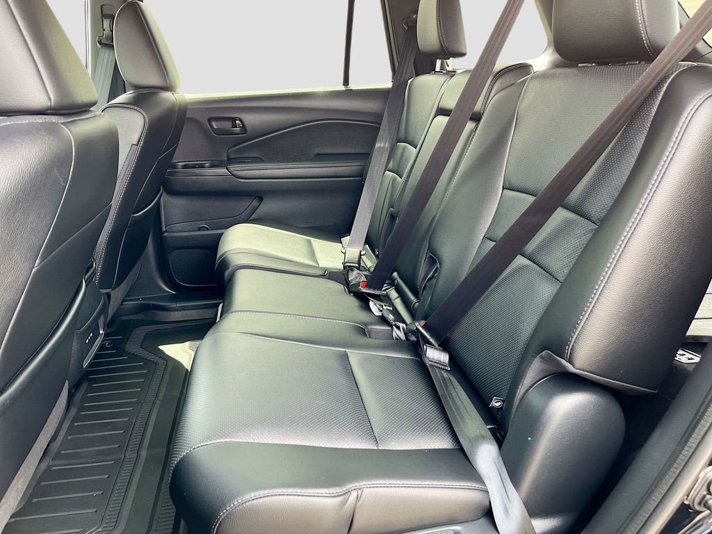Used 2025 Honda Passport EX-L image 25