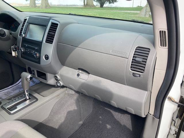 Used 2019 Nissan Frontier S RWD image 37