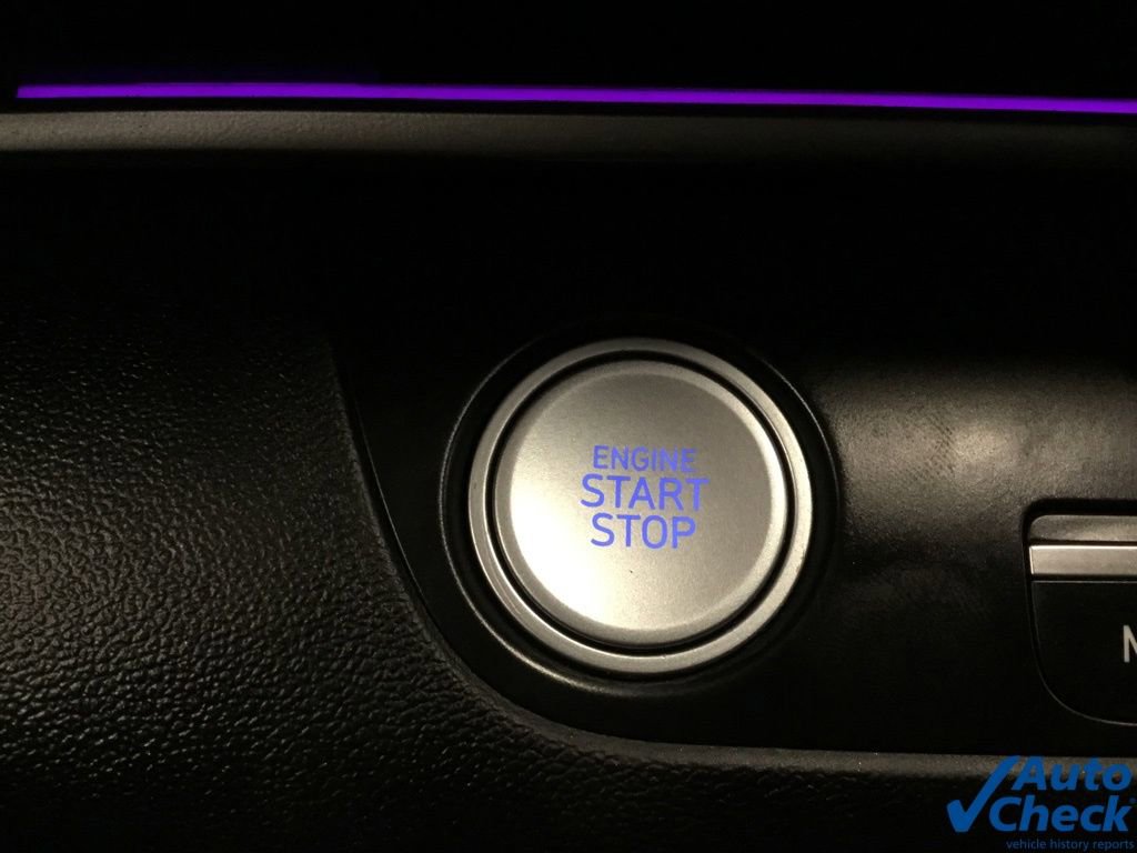 Used 2023 Hyundai Elantra Limited image 48