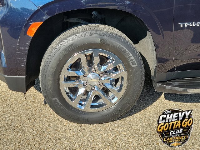 Used 2022 Chevrolet Tahoe LT w/ Luxury Package AWD/4WD image 9