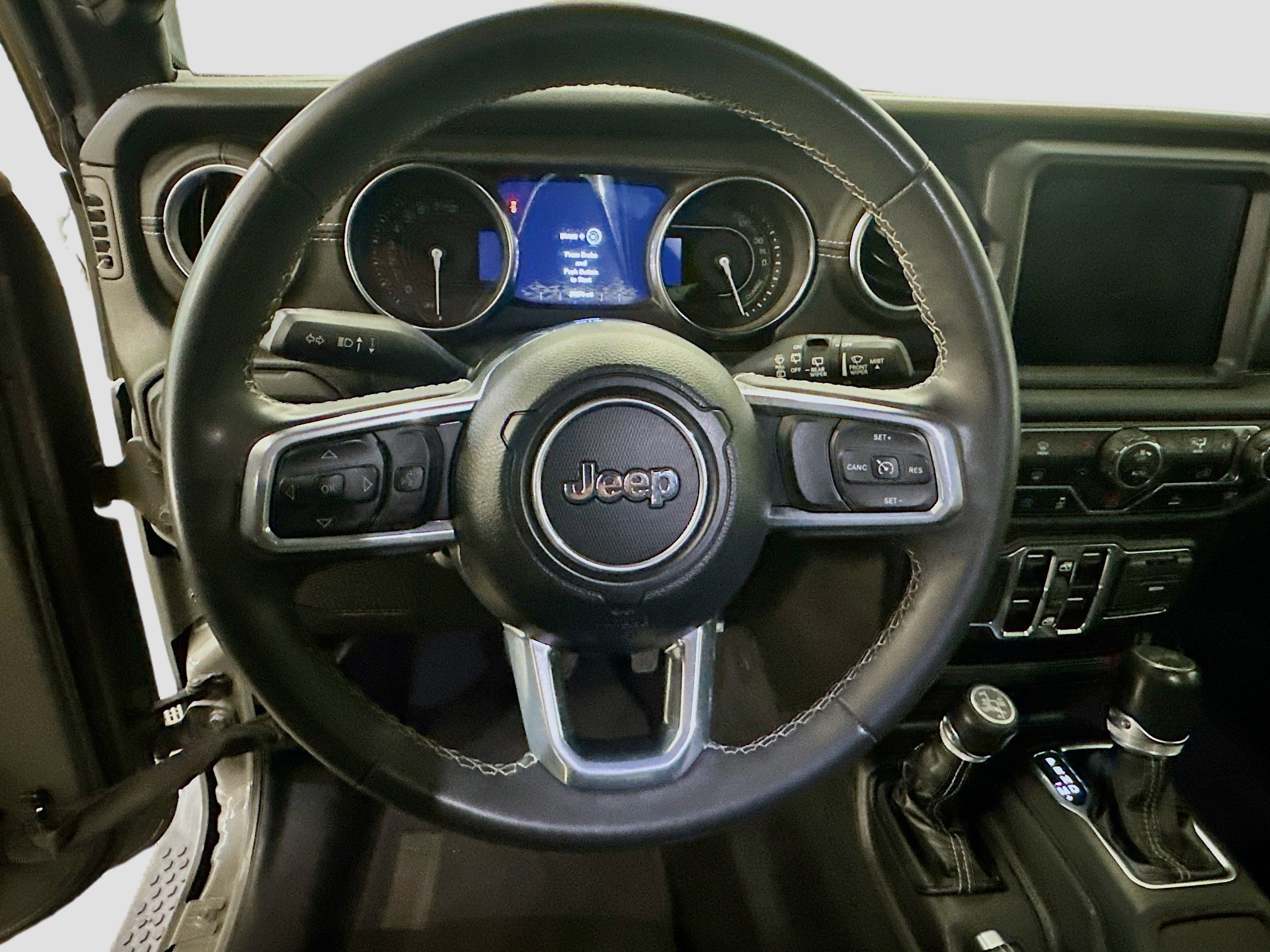 Used 2023 Jeep Wrangler Unlimited Sahara AWD/4WD image 18