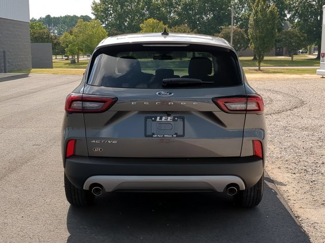 Certified 2024 Ford Escape Active w/ Cold Weather Package FWD image 4