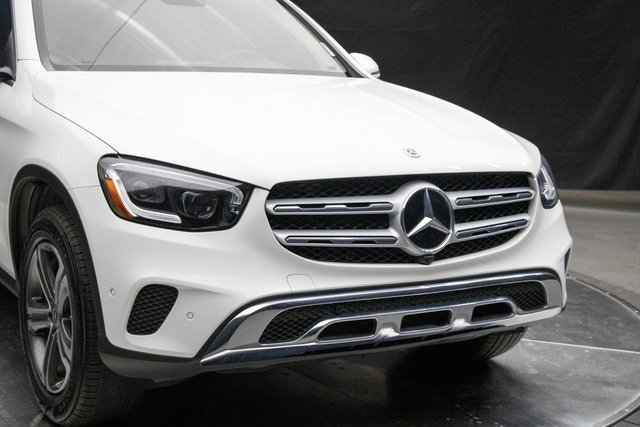 Used 2022 Mercedes-Benz GLC 300 4MATIC image 3