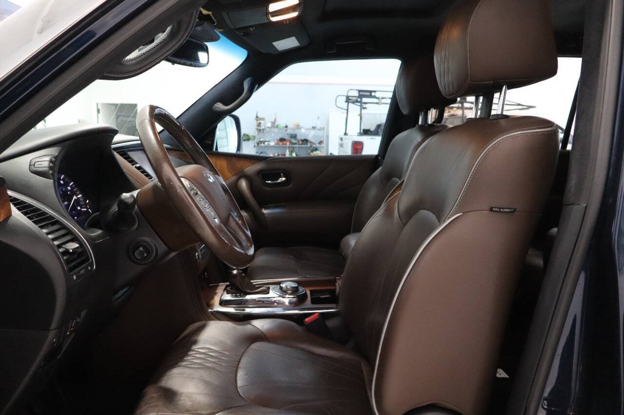 Used 2017 INFINITI QX80 Limited AWD/4WD image 16