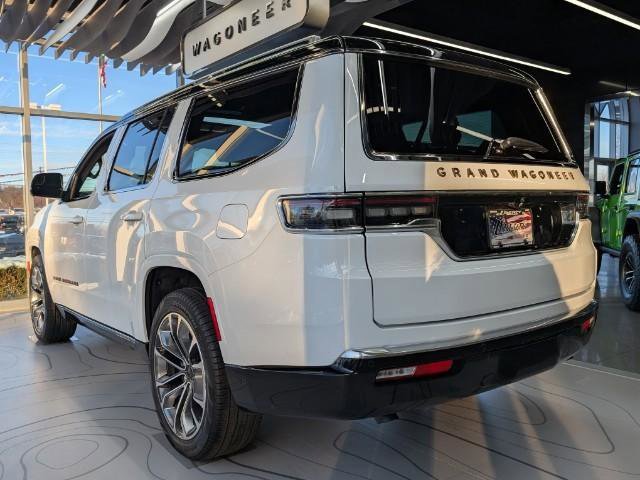 New 2025 Jeep Grand Wagoneer Series III w/ HD Trailer Tow Package image 4
