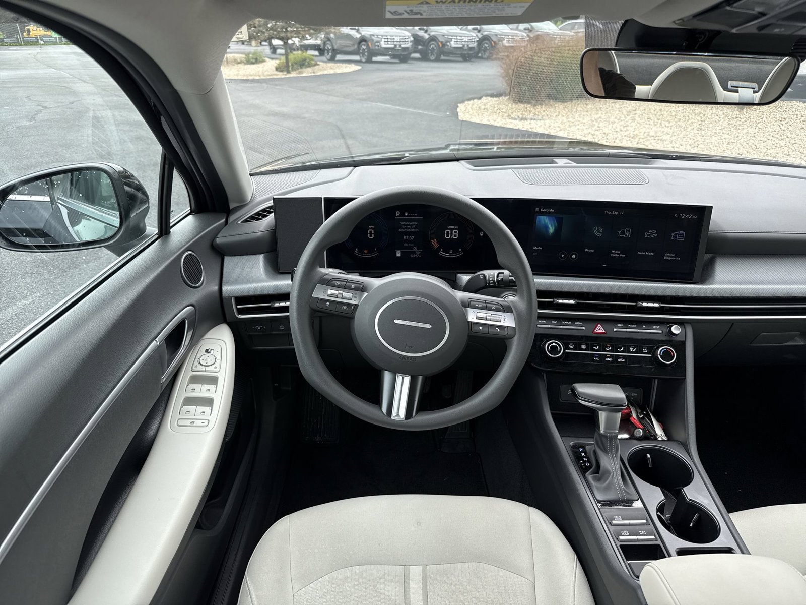 Used 2025 Hyundai Sonata SE FWD image 15