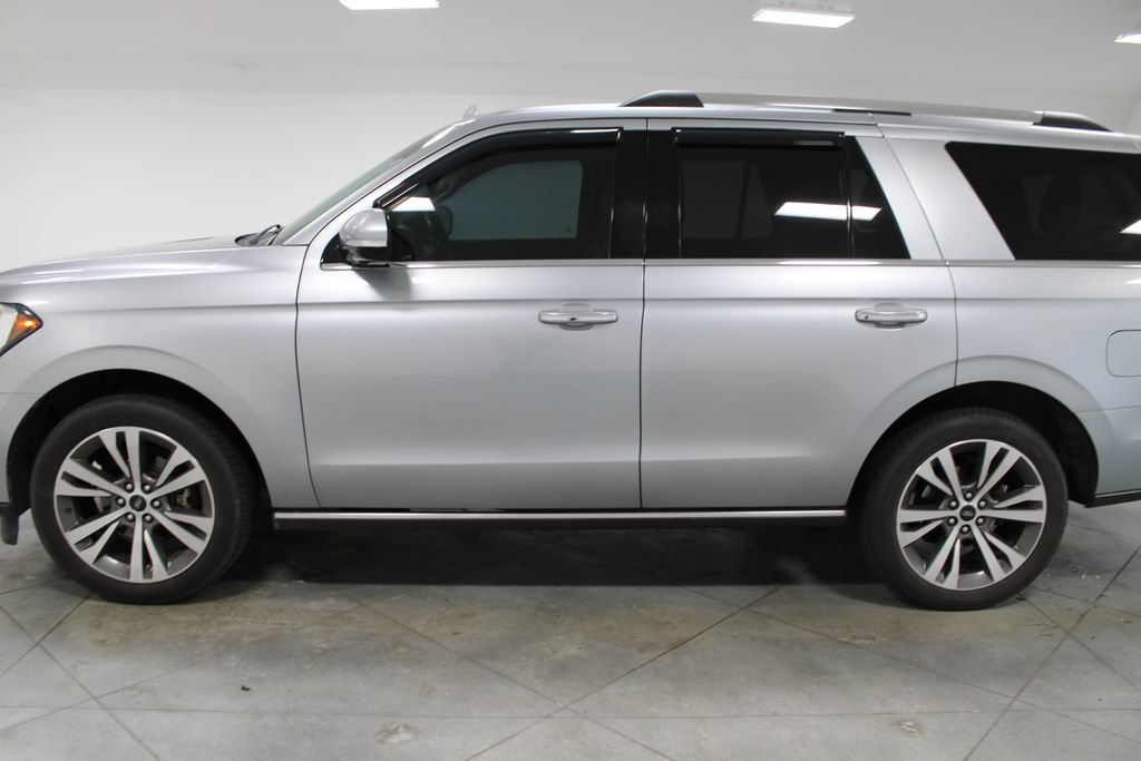 Used 2020 Ford Expedition Limited w/ Equipment Group 302A AWD/4WD image 6