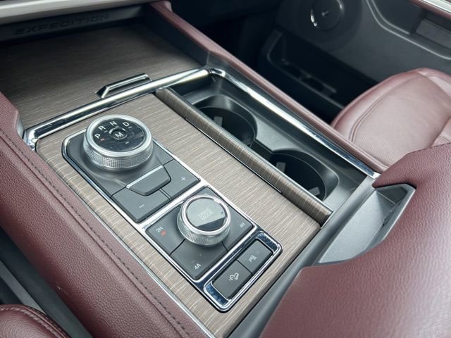 Certified 2023 Ford Expedition Limited image 17