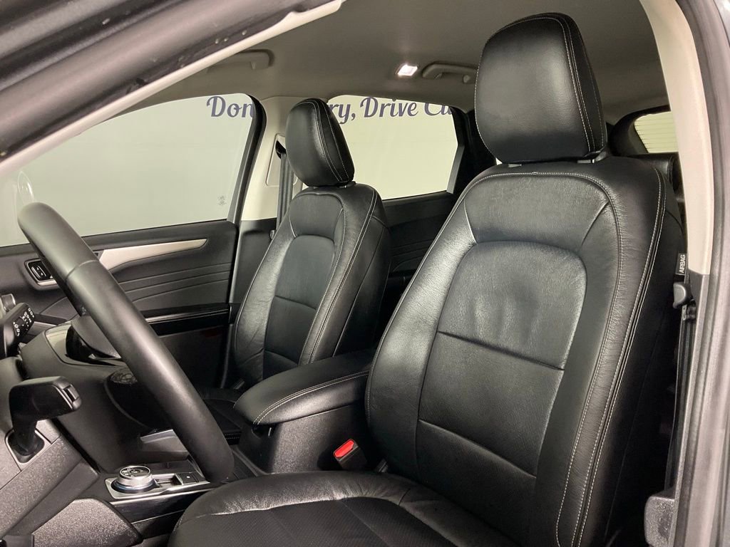 Used 2022 Ford Escape SE w/ Convenience Package FWD image 14