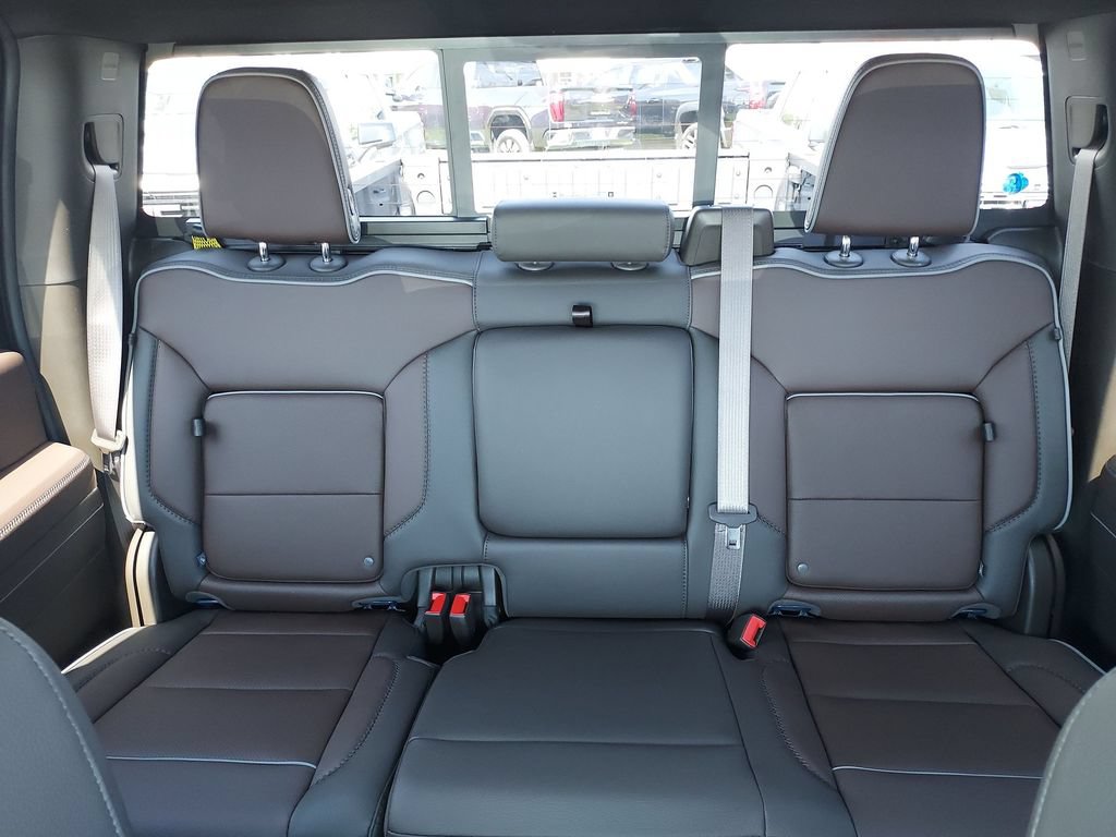 New 2026 GMC Sierra 2500 Denali w/ Technology Package AWD/4WD image 13