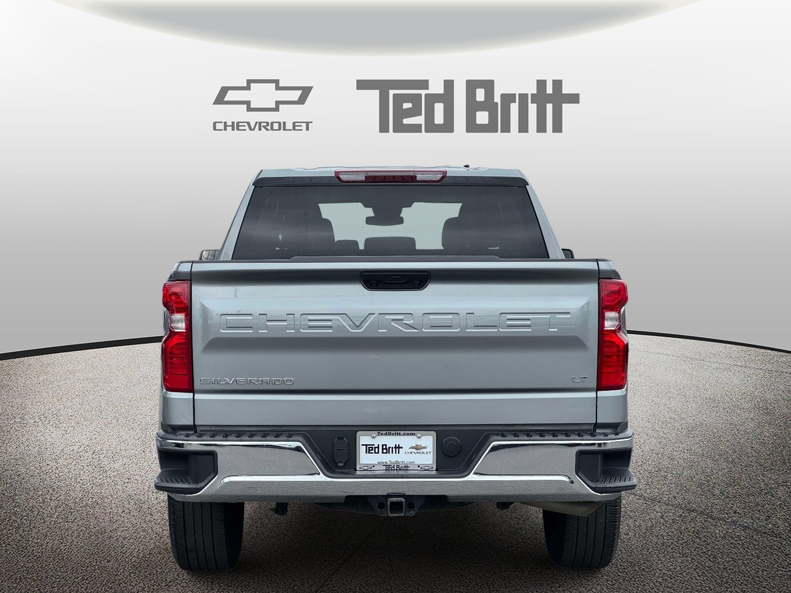 Used 2024 Chevrolet Silverado 1500 LT AWD/4WD image 5