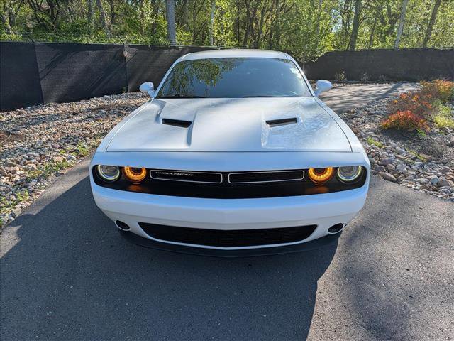 Used 2019 Dodge Challenger SXT RWD image 8